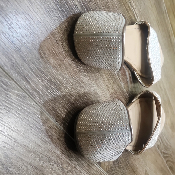 Sparkling β¨οΈ  shoes - Picture 3 of 3